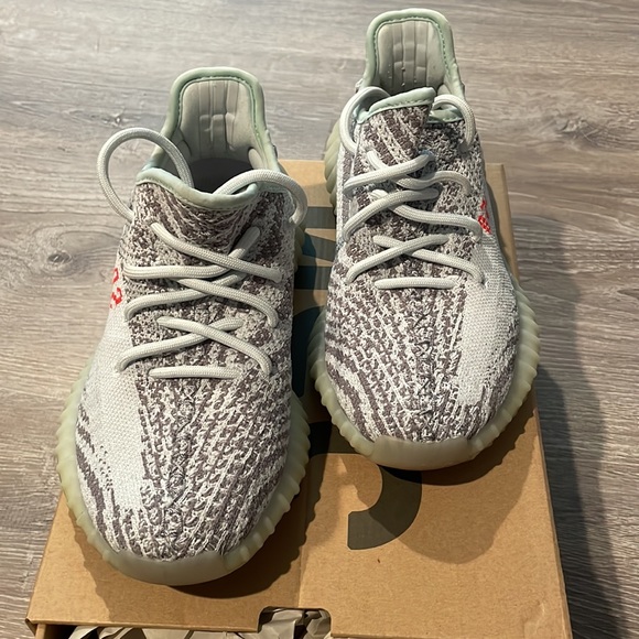 Yeezy Boost 350 Blue Tint mens size 5.5 fits womens size 7 - Picture 5 of 5